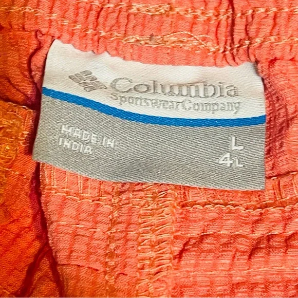 🤩 COLUMBIA Women's Vibrant Pink Cargo Shorts - Picture 3 of 6